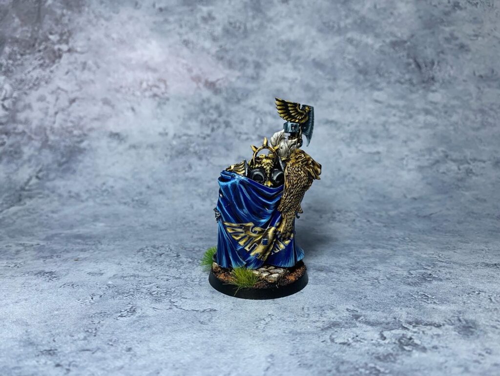 Adeptus Custodes in blue and grey