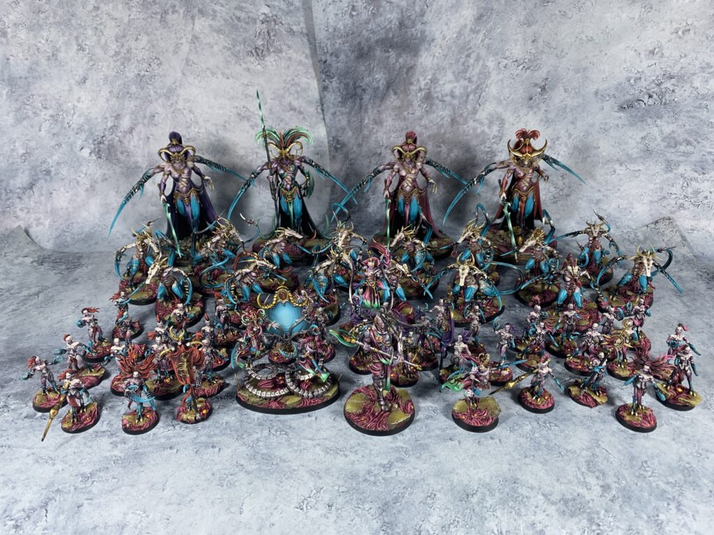 Daemons of Slaanesh in sea blue and pink colours