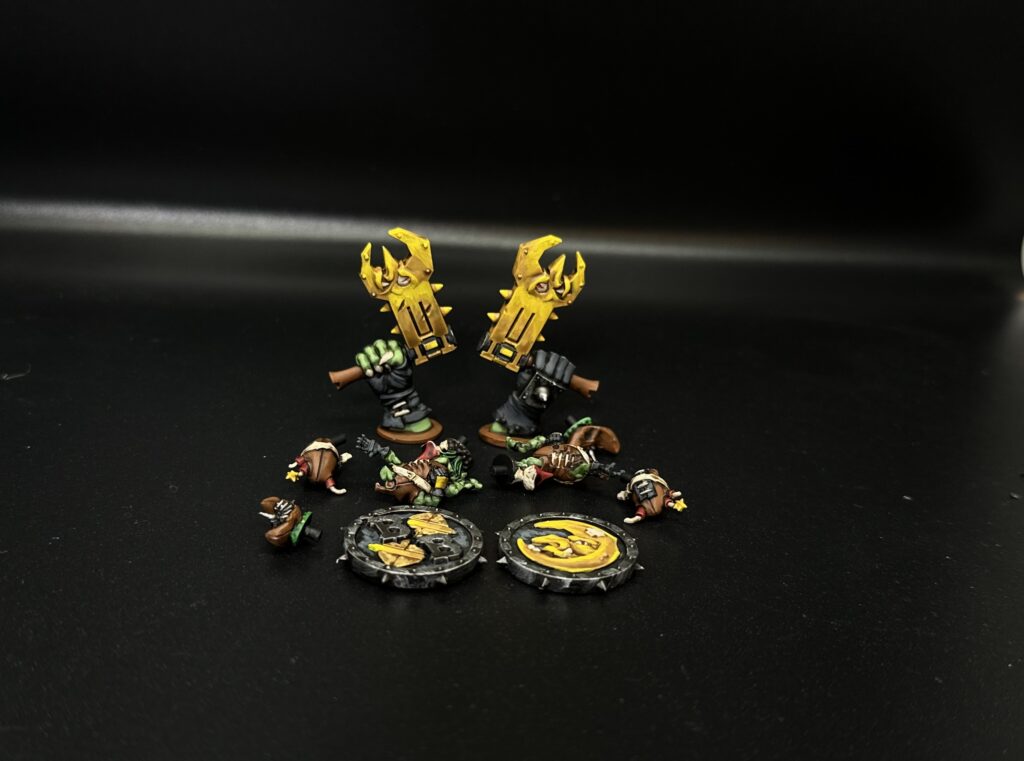 Blood Bowl Goblins in black and yellow